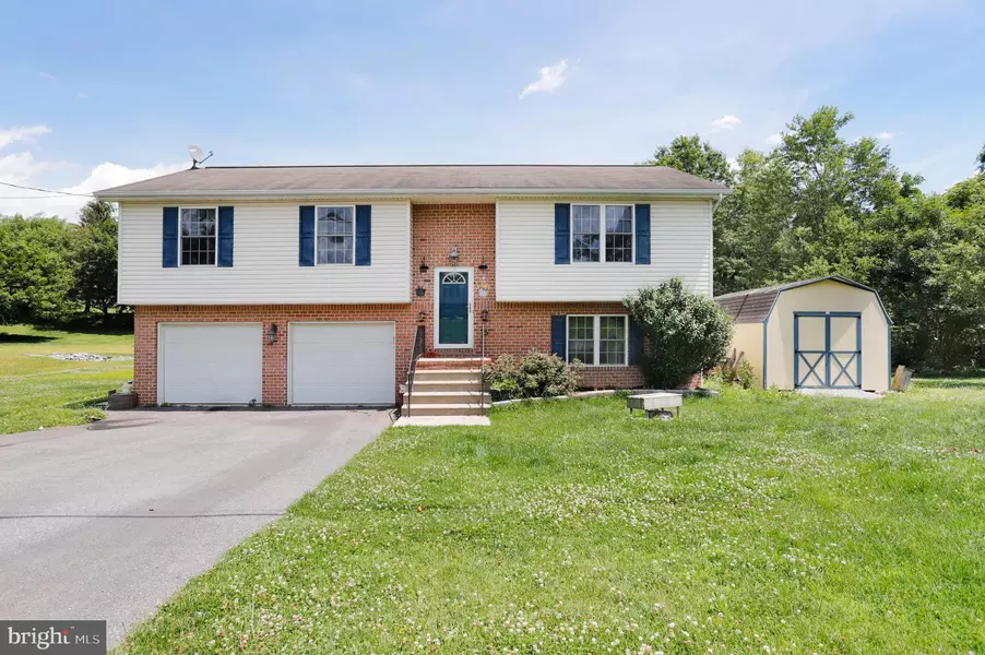 416 SLEICHTER LN, Chambersburg, PA 17202