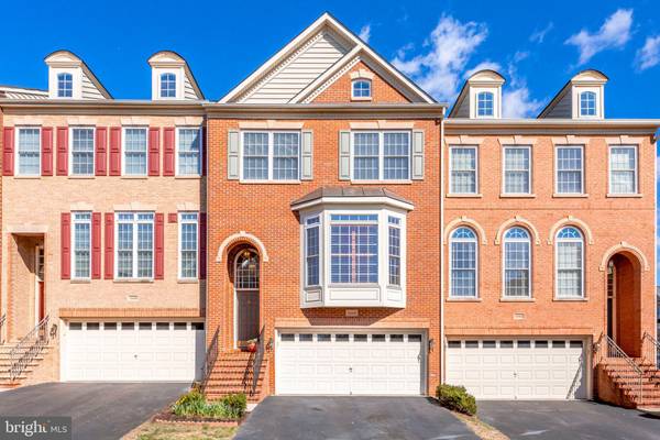 13484 BUNGLEWEED LN, Centreville, VA 20120