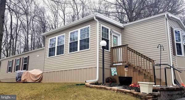 62 LAKEVIEW DR, Elizabethtown, PA 17022