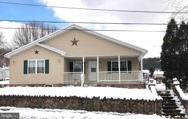 355 BRIDGE ST, Lehighton, PA 18235