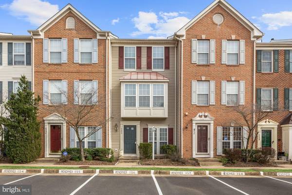 4232 WHEELED CAISSON SQ, Fairfax, VA 22033