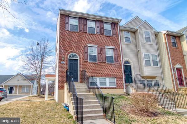 4304 APPLEGATE LN #2, Suitland, MD 20746