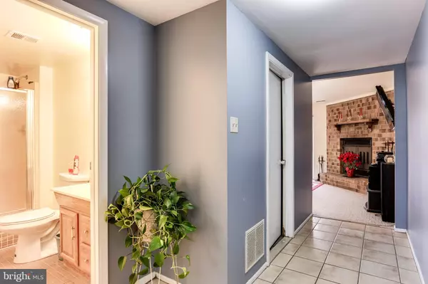 Columbia, MD 21046,8923 SKYROCK CT