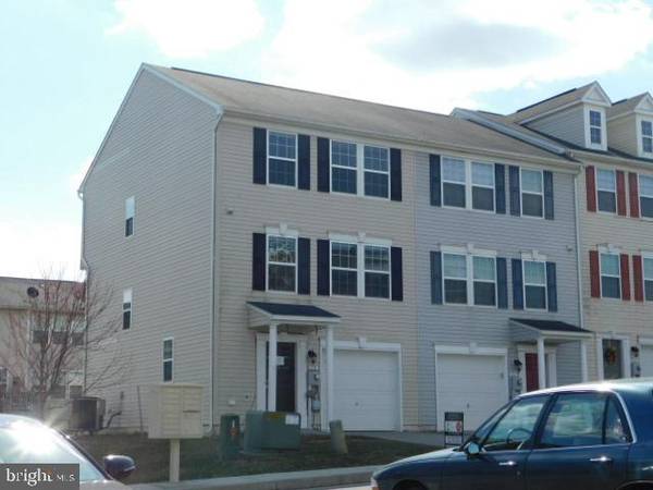 28 COUNCIL CT, Falling Waters, WV 25419