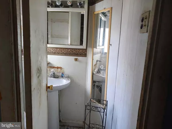 Laurel, MD 20707,612 9TH ST