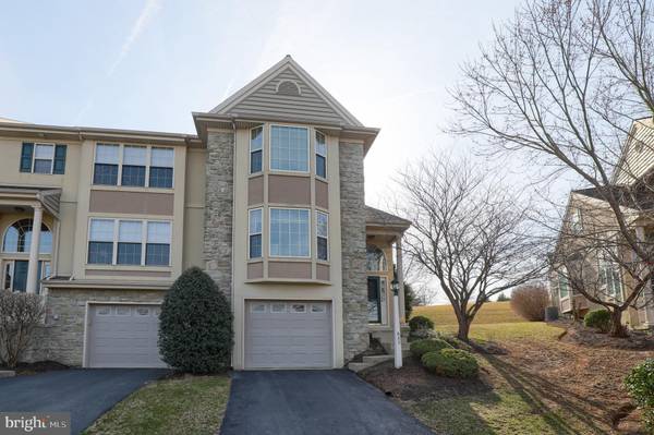 Lancaster, PA 17601,633 ROYAL VIEW DR