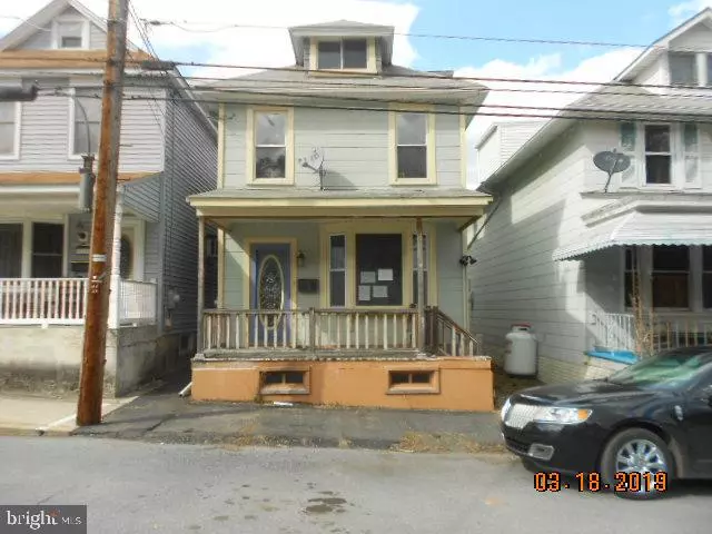 328 W LAUREL ST, Tremont, PA 17981