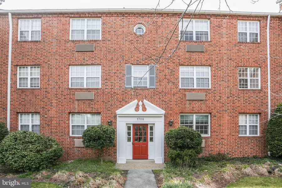 1708 W ABINGDON DR #202, Alexandria, VA 22314