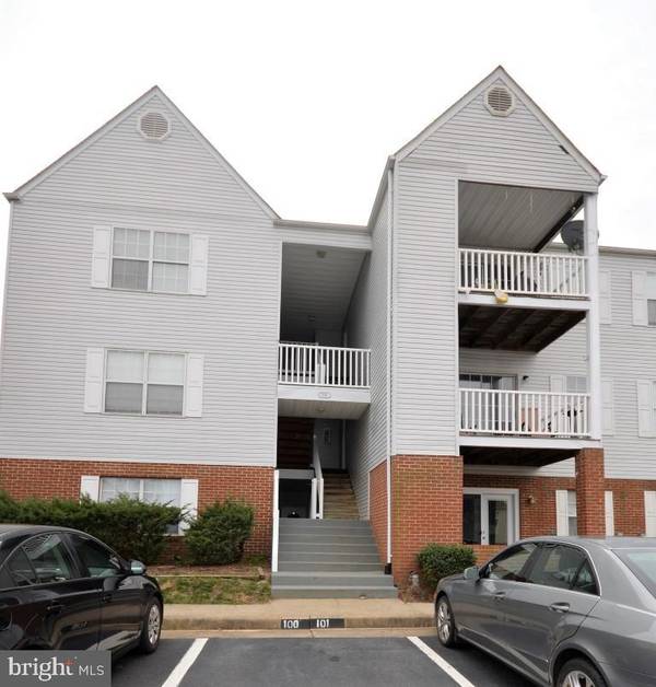 100 PICADILLY LN #202, Stafford, VA 22556