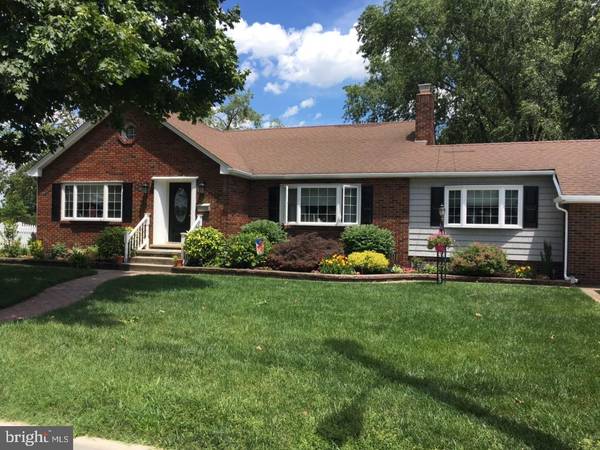 38 N ORCHARD ST, Gibbstown, NJ 08027