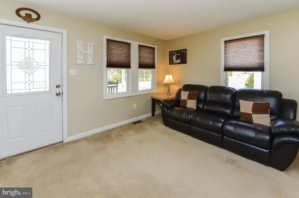 Gibbstown, NJ 08027,48 S ORCHARD ST