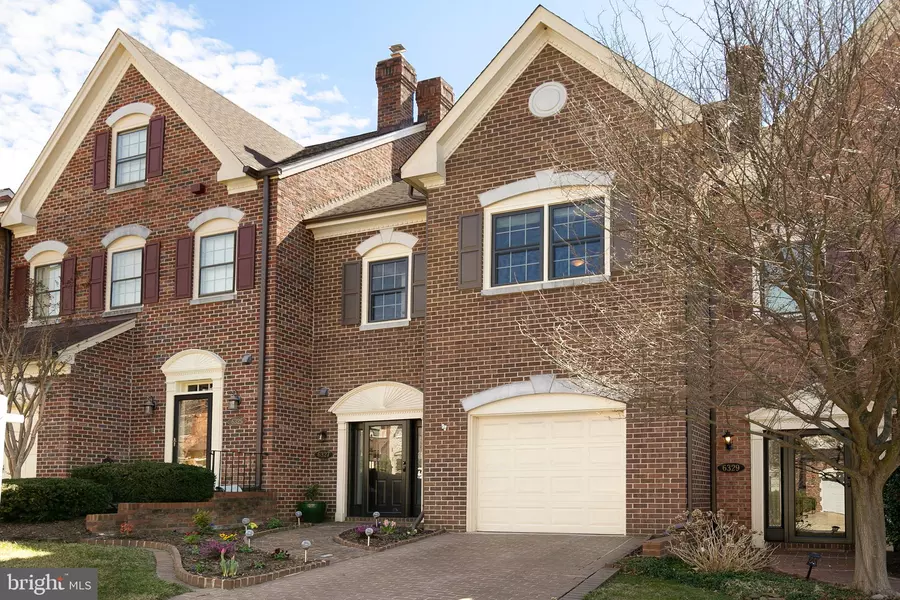 6327 CHAUCER VIEW CIR, Alexandria, VA 22304