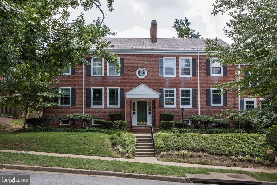 4826 29TH ST S #B2, Arlington, VA 22206