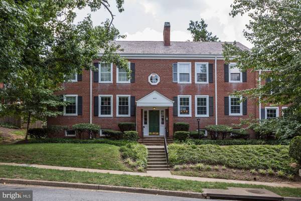 4826 29TH ST S #B2, Arlington, VA 22206