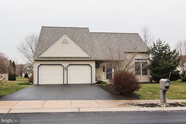 325 OLDE HICKORY RD, Mount Wolf, PA 17347