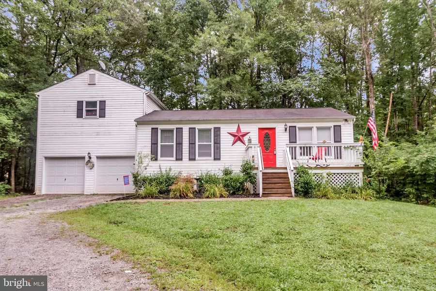 457 LOUISA FARMS LN, Bumpass, VA 23024