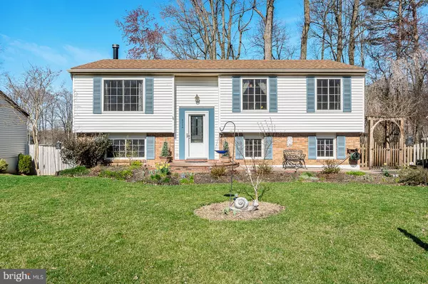 4304 BELLAVIA LN, Fairfax, VA 22030