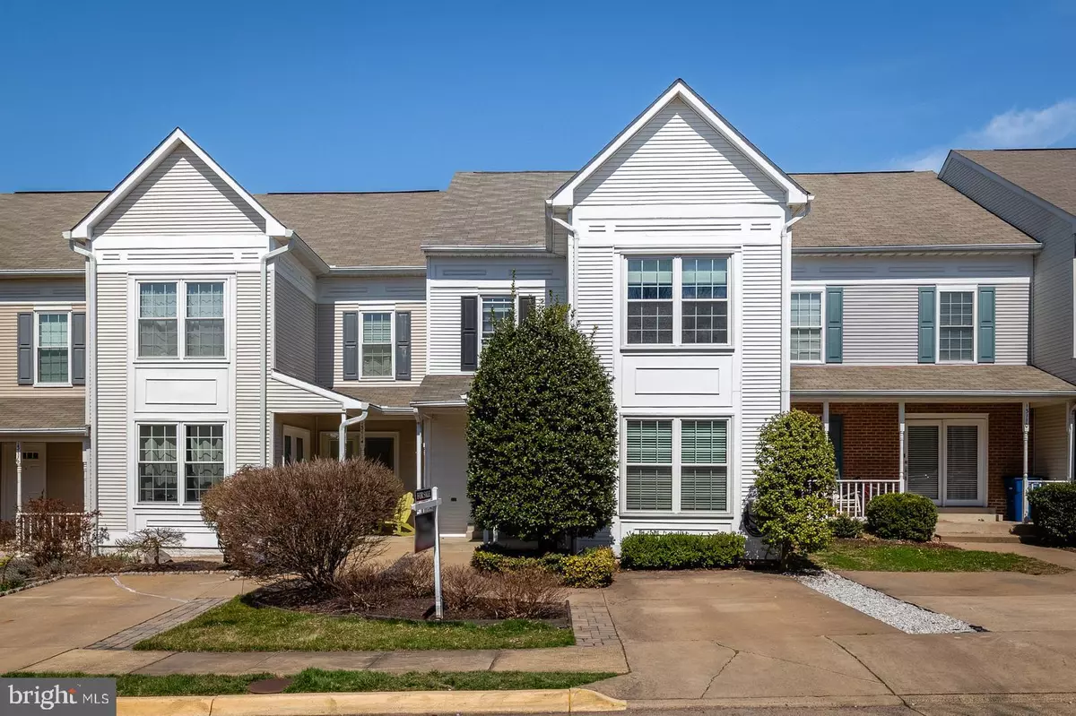 Fairfax, VA 22033,13112 HEARTHSIDE LN