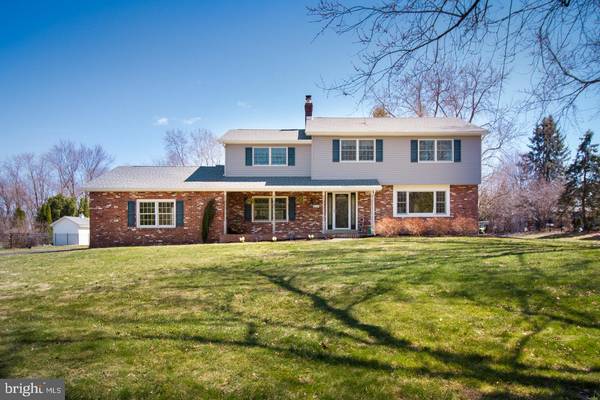 278 S PEBBLE RIDGE RD, Warrington, PA 18976