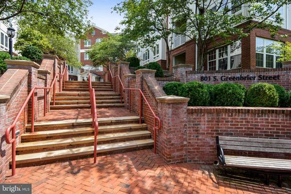 801 S GREENBRIER ST #312, Arlington, VA 22204