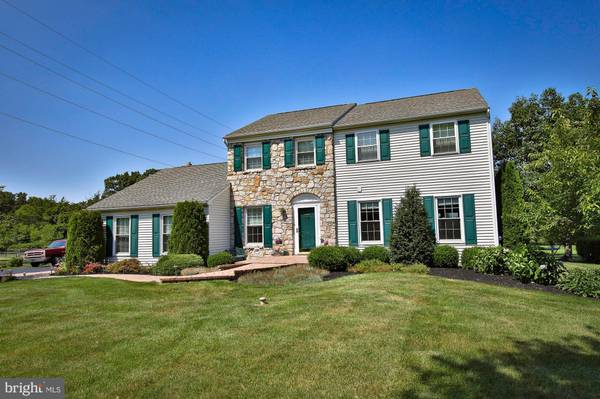 42 NAROTHYN RD, Sellersville, PA 18960