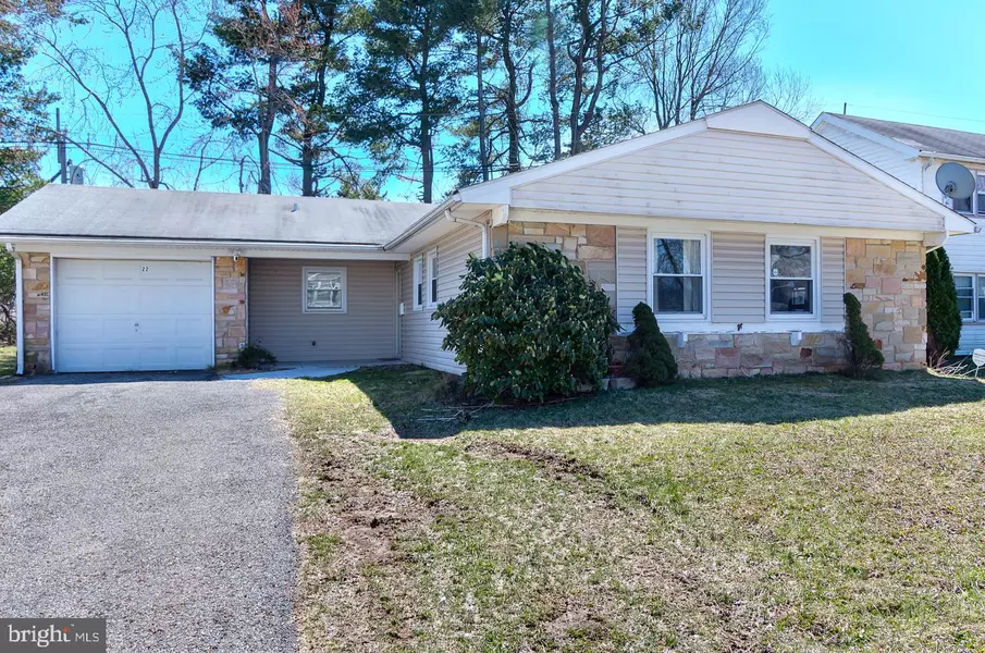 22 HELM TURN, Willingboro, NJ 08046