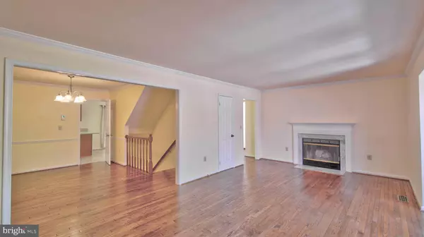 Sterling, VA 20165,234 FINCHINGFIELD CT