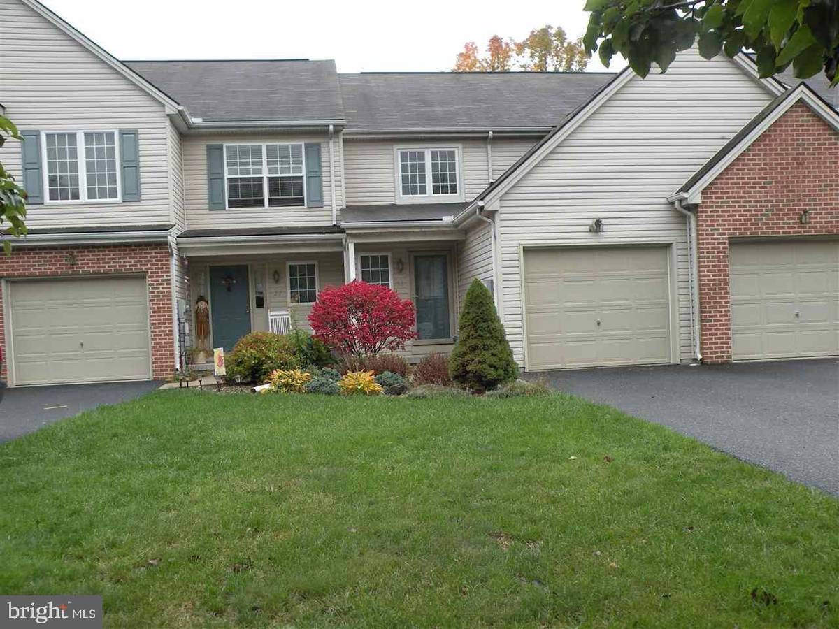 Enola, PA 17025,31 WOODMYRE LN