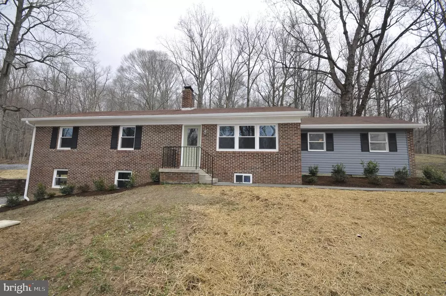 1209 DELLA RD, Dickerson, MD 20842