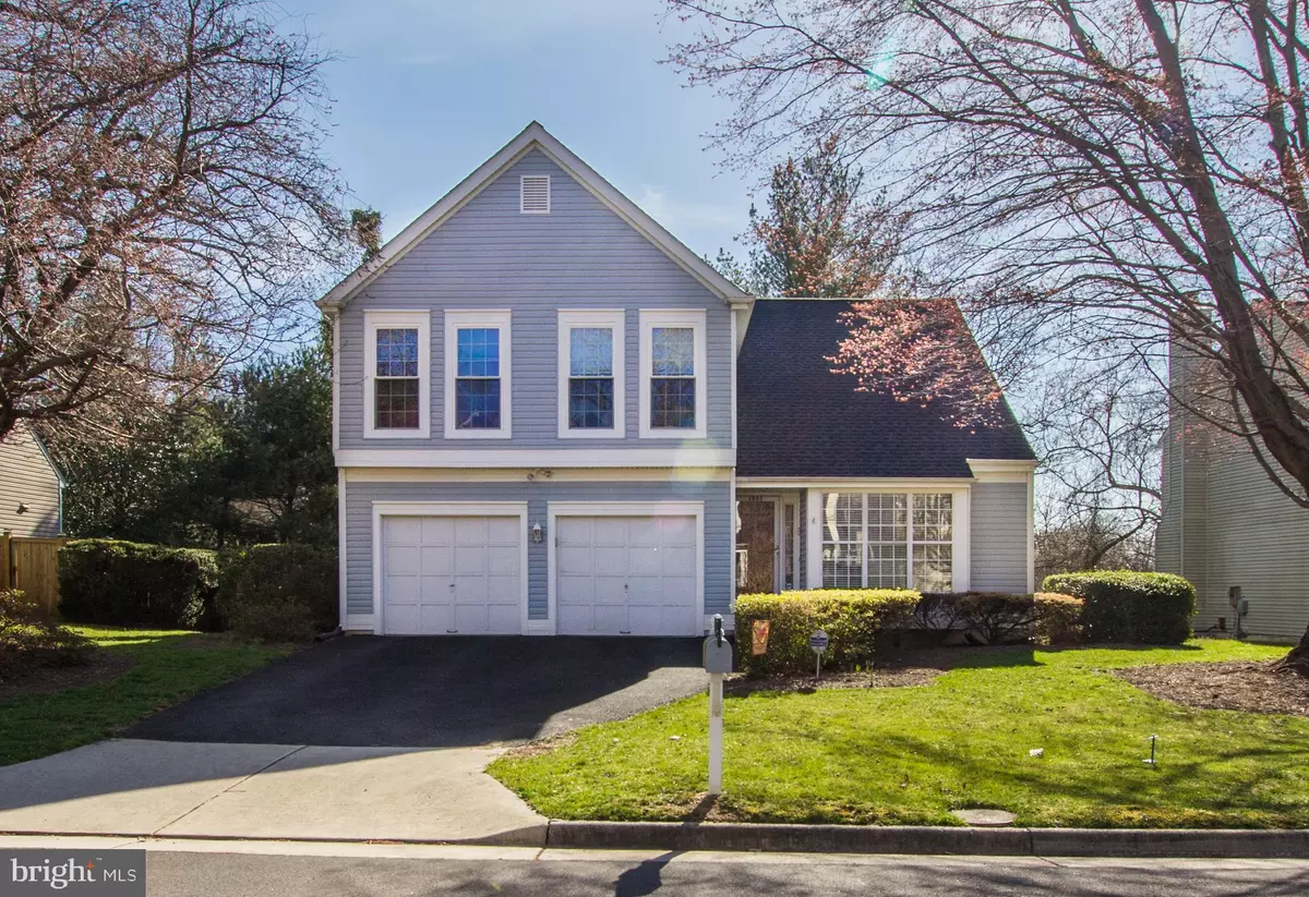 Alexandria, VA 22306,6803 WOODSTONE PL