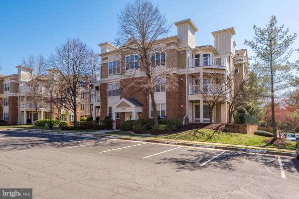 12915 ALTON SQ #208, Herndon, VA 20170