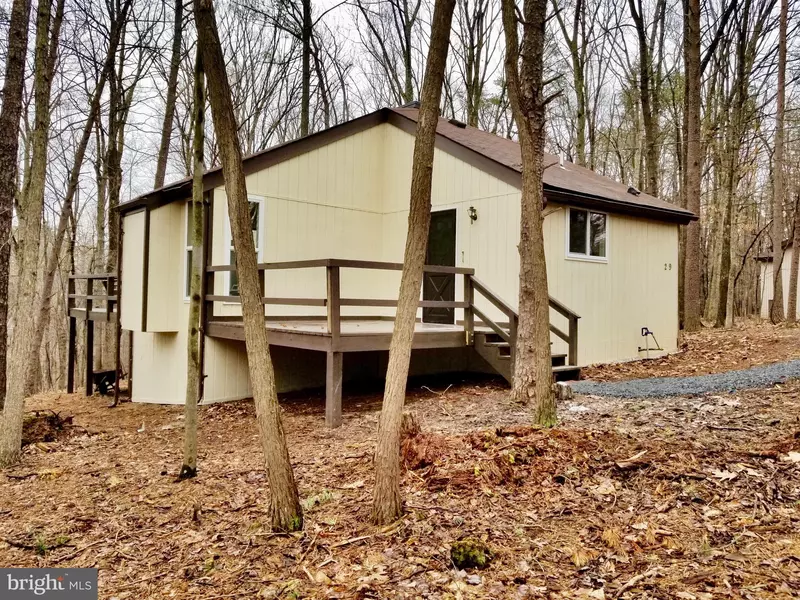 29 ALGONQUIN TRL, Hedgesville, WV 25427