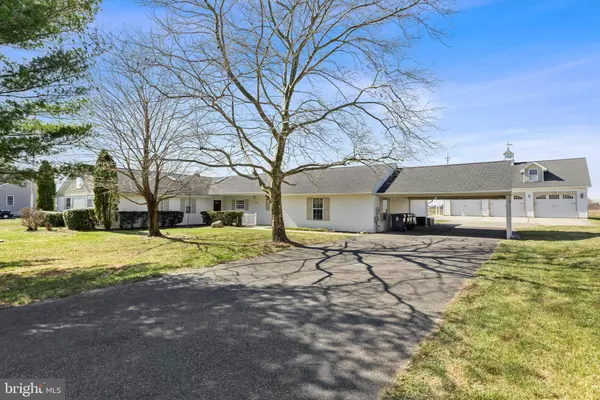 303 WILLIAMSON LN, Mullica Hill, NJ 08062