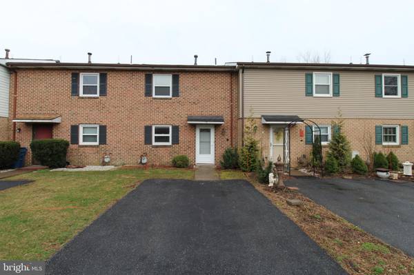 15 DARTMOUTH CT, Mechanicsburg, PA 17055