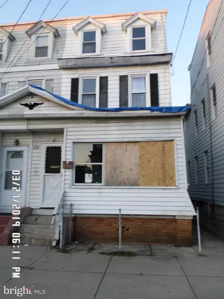 321 MARKET ST, Gloucester City, NJ 08030