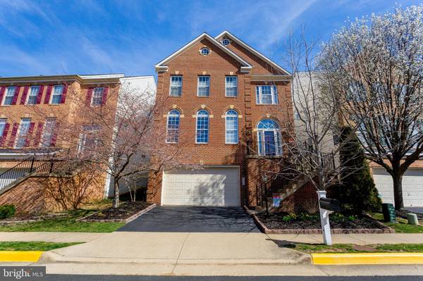 6854 ROLLING CREEK WAY, Alexandria, VA 22315