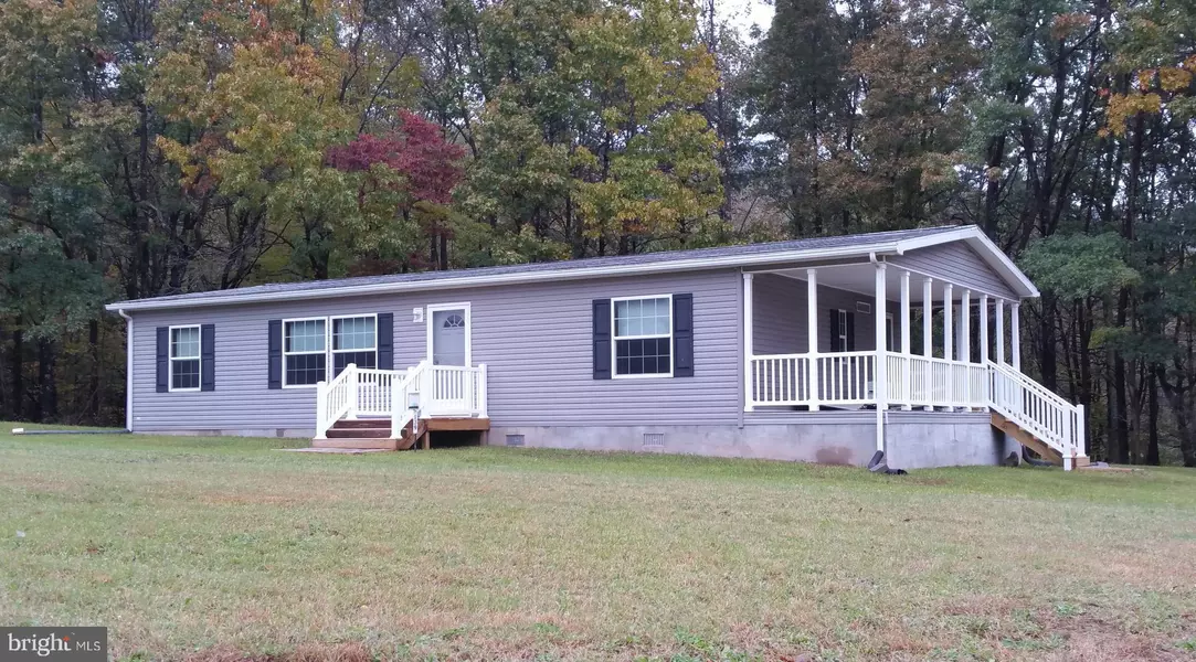 139 FOUNTAIN VIEW DR, Bloomery, WV 26817