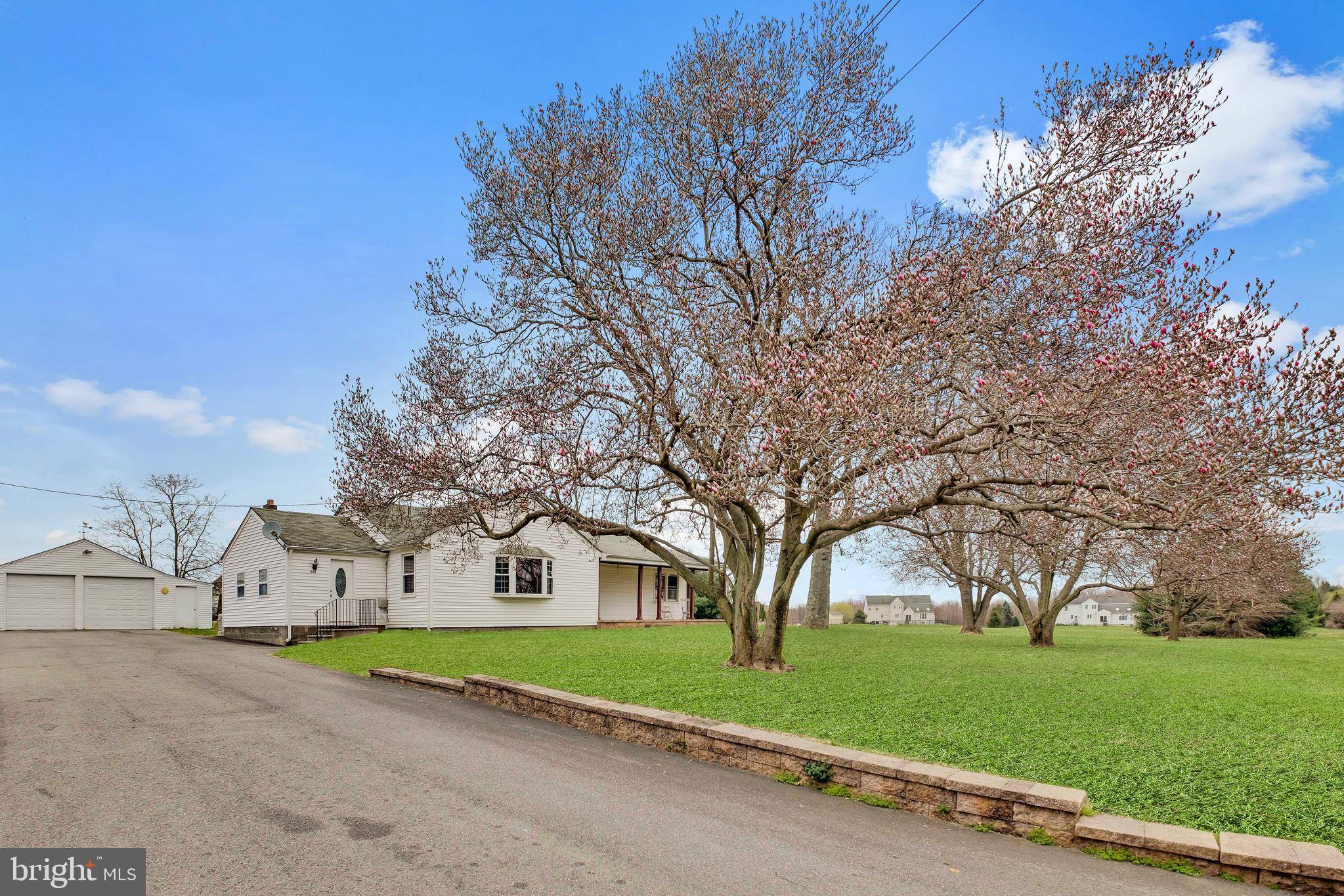 429 WHITE PINE RD, Columbus, NJ 08022