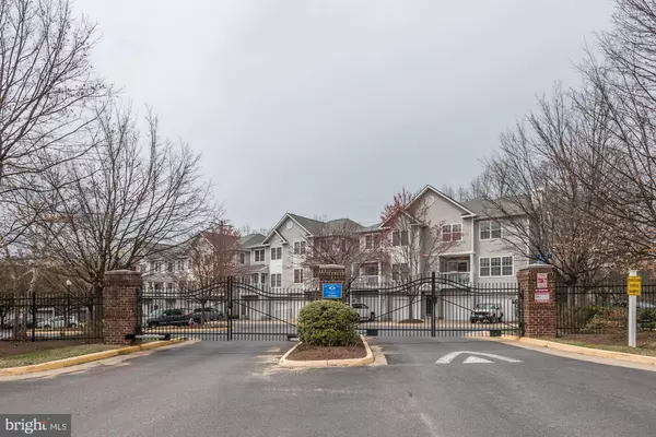 4515 SUPERIOR SQ, Fairfax, VA 22033