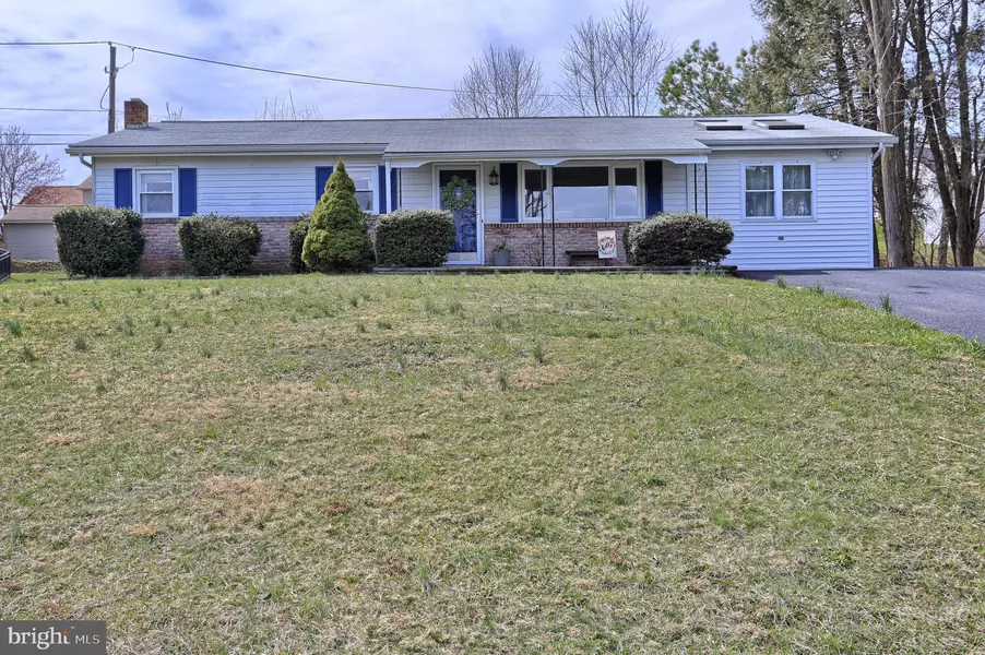 319 SHARON DR, New Cumberland, PA 17070