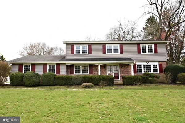 89 WOODVIEW DR, Doylestown, PA 18901