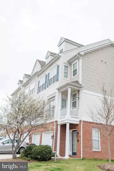 1850 CEDAR COVE WAY #201, Woodbridge, VA 22191