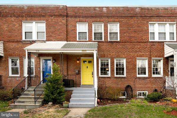 520 E NELSON AVE, Alexandria, VA 22301