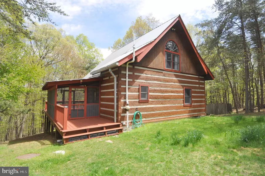 29 RURAL RETREAT LN, Great Cacapon, WV 25422