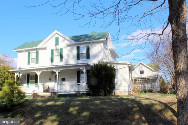 Luray, VA 22835,29 BLUE RIDGE AVE