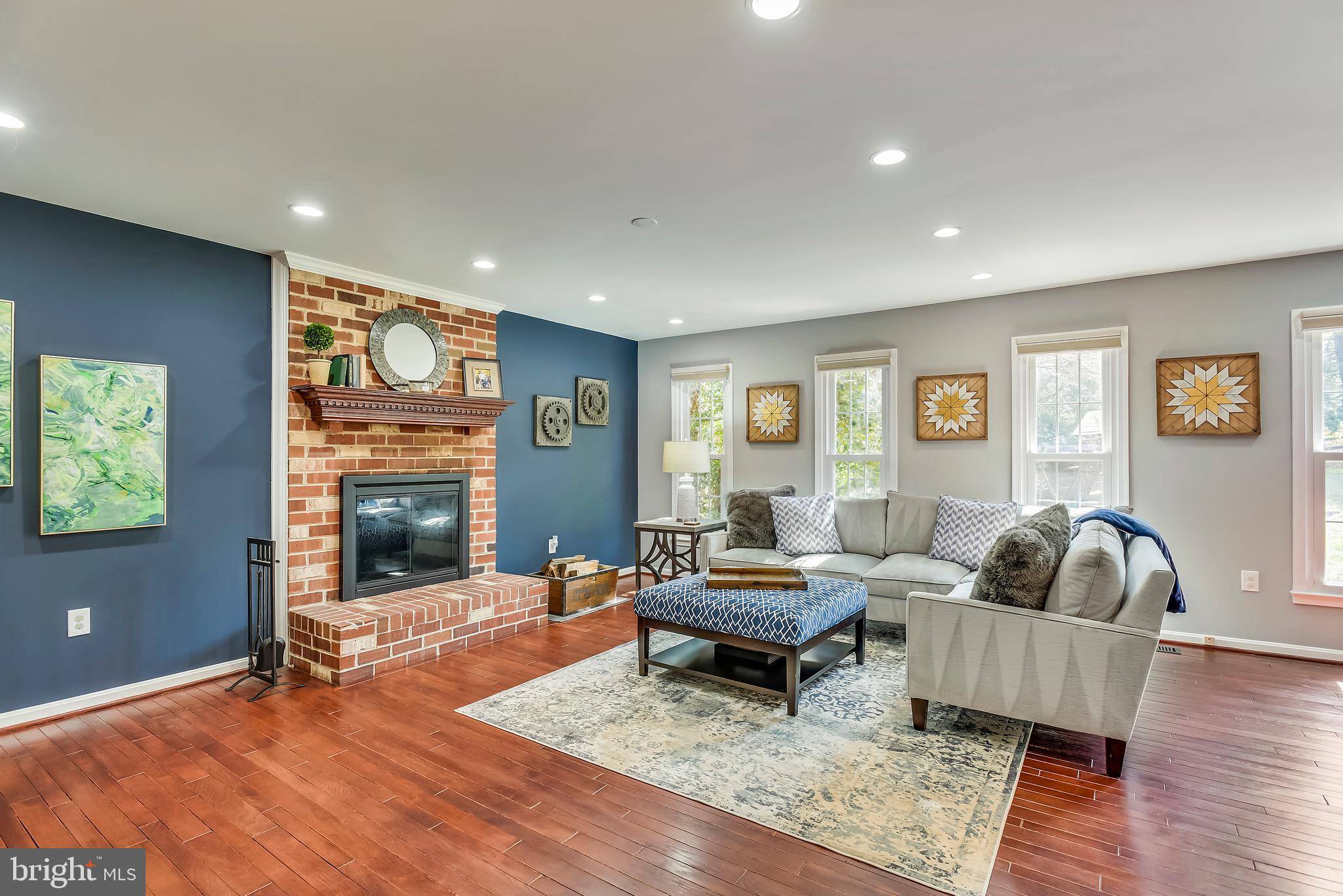 Oakton, VA 22124,11904 SAINT HELENA DR