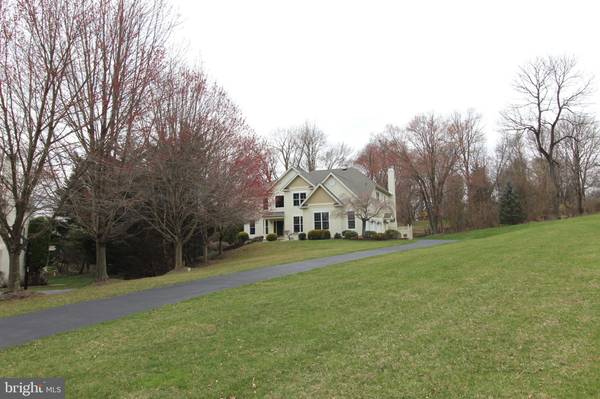 9 CHERRY LN, Newtown Square, PA 19073