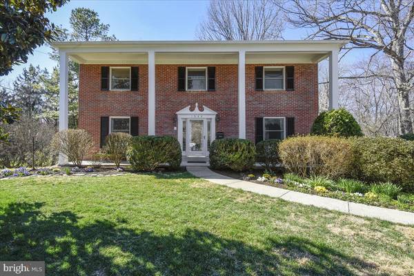 1944 FOXHALL RD, Mclean, VA 22101