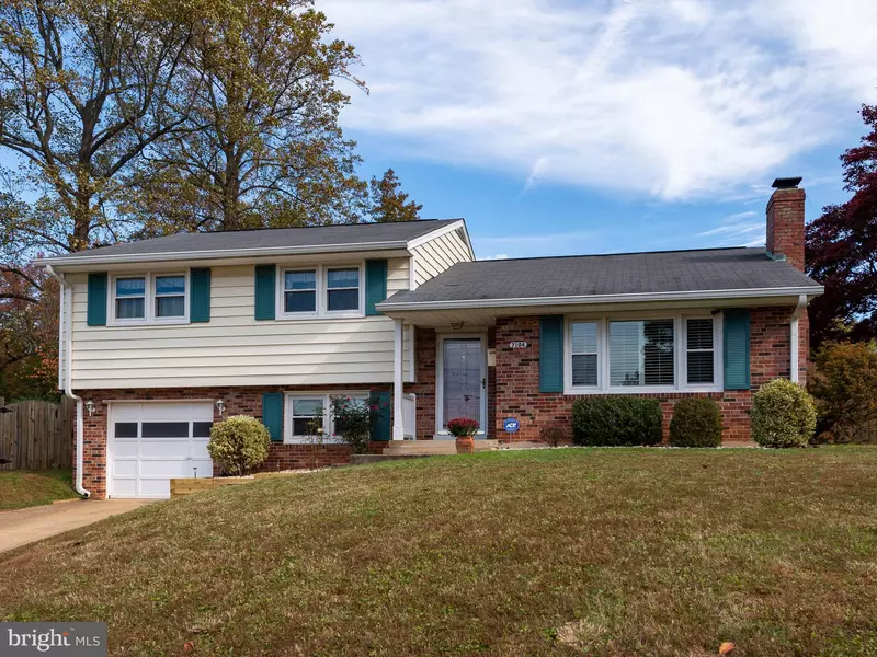 7104 VERMILLION PL, Annandale, VA 22003