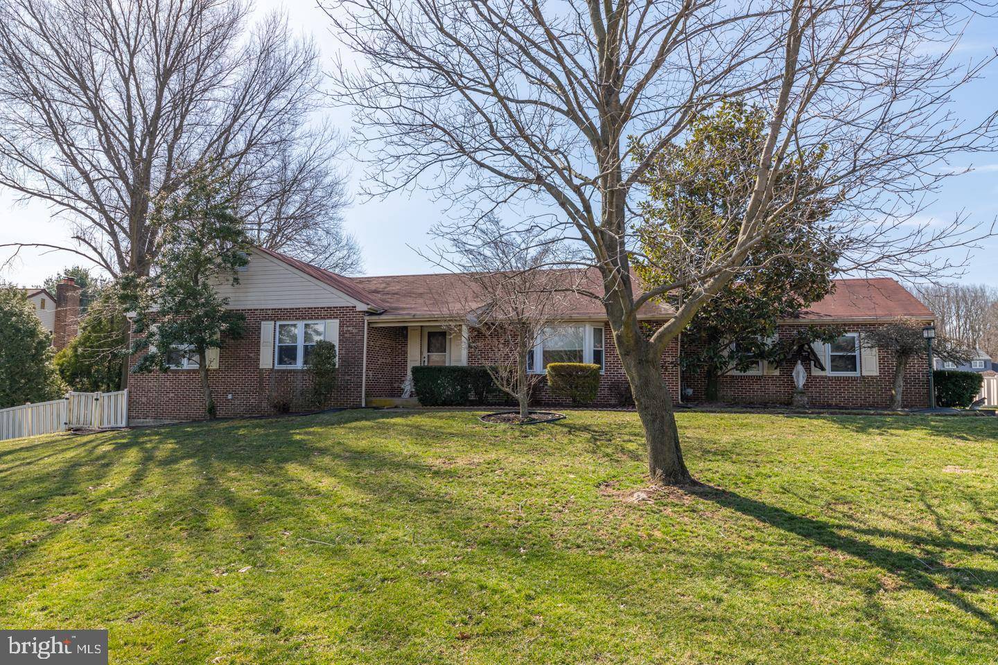 2705 CENTENNIAL RD, Hatboro, PA 19040